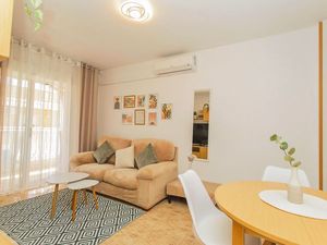 23993053-Ferienwohnung-4-Torrevieja-300x225-2