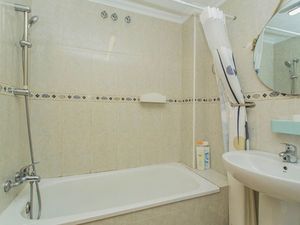 23994932-Ferienwohnung-4-Torrevieja-300x225-4