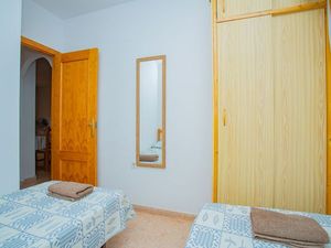 23494132-Ferienwohnung-4-Torrevieja-300x225-1