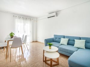 23756558-Ferienwohnung-7-Torrevieja-300x225-3