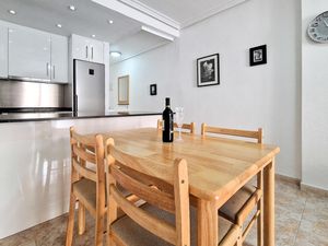 23767352-Ferienwohnung-5-Torrevieja-300x225-3