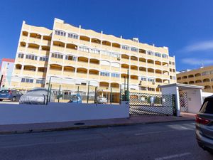 24001342-Ferienwohnung-4-Torrevieja-300x225-2