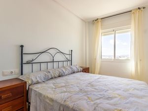 24002750-Ferienwohnung-4-Torrevieja-300x225-5