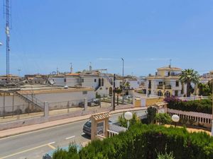 24034127-Ferienwohnung-4-Torrevieja-300x225-2