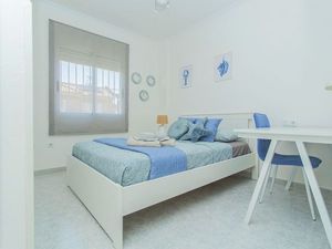 24034127-Ferienwohnung-4-Torrevieja-300x225-1