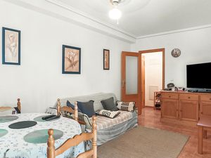 23764052-Ferienwohnung-4-Torrevieja-300x225-2