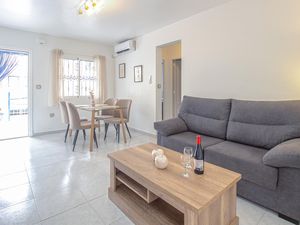 23727417-Ferienwohnung-4-Torrevieja-300x225-1