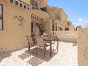 23727417-Ferienwohnung-4-Torrevieja-300x225-4