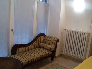 23300379-Ferienwohnung-4-Torri Del Benaco-300x225-3