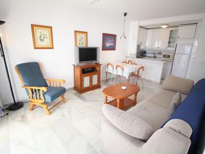 22442201-Ferienwohnung-4-Torrox-300x225-3