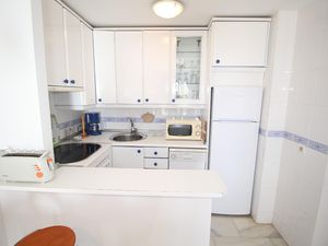 22442201-Ferienwohnung-4-Torrox-300x225-4