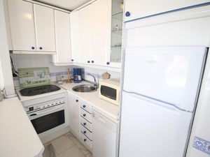 22442201-Ferienwohnung-4-Torrox-300x225-5