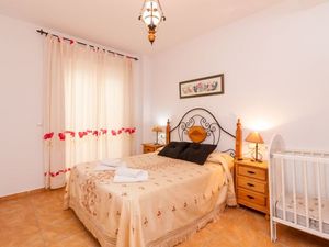 22490631-Ferienwohnung-4-Torrox-300x225-1