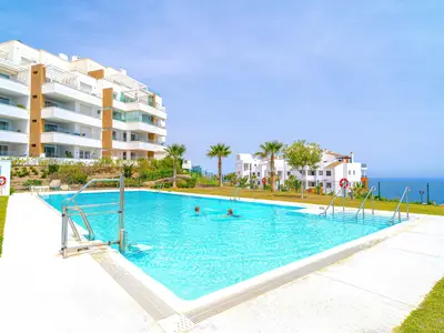 PoolOfHouse