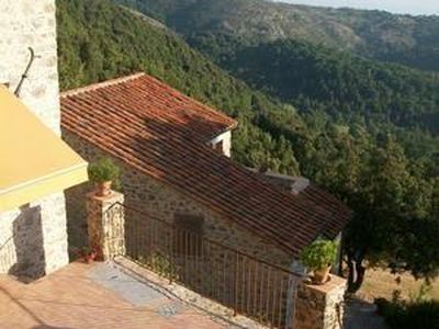 Blick von der oberen Terrasseueber die Casa Sottana