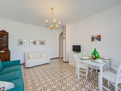 Wohnzimmer mit Sofa, Schlafsofa für 2 Personen, Smart-TV und Wifi