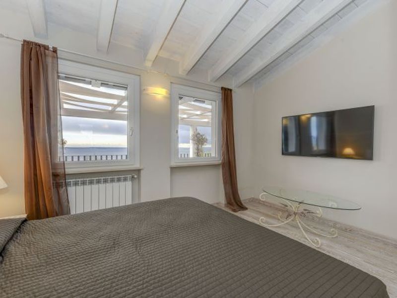 22796537-Ferienwohnung-6-Toscolano Maderno-800x600-0