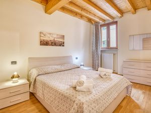 23748411-Ferienwohnung-6-Toscolano Maderno-300x225-3