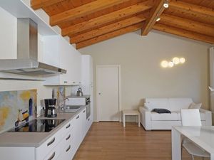 24028724-Ferienwohnung-4-Toscolano Maderno-300x225-1