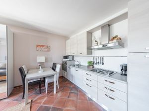 24046506-Ferienwohnung-2-Toscolano Maderno-300x225-2