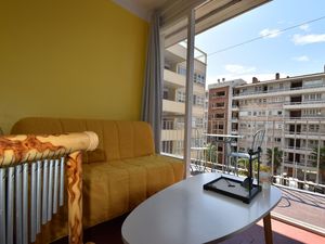 23040257-Ferienwohnung-4-Toulon-300x225-3