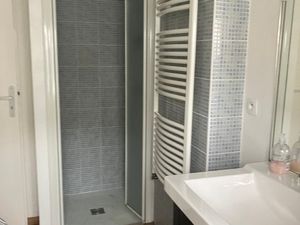 24035930-Ferienwohnung-2-Toulouse-300x225-4