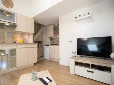 Ferienwohnung für 8 Personen (52 m²) in Tourrettes 8/10