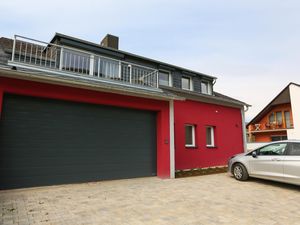 23466671-Ferienwohnung-4-Traben-Trarbach-300x225-2