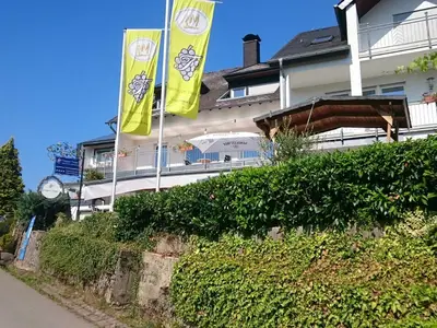 Weingut & Gästehaus Trossen