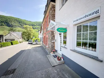 Außenseite Ferienhaus [Sommer]