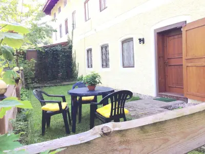 Garten und Eingang