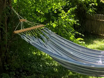 Gerne können Sie sich im Garten auruhen