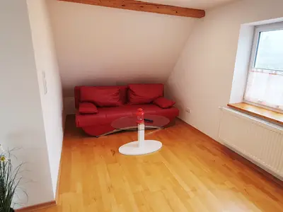 so wohnen Sie in der Ferienwohnung im Dachgeschoss