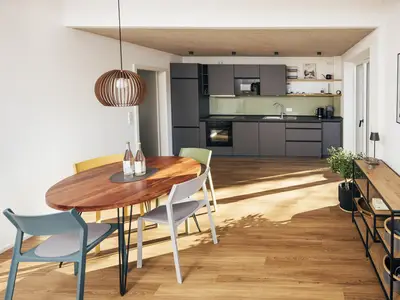 Moderne Wohnküche perfekt ausgestattet