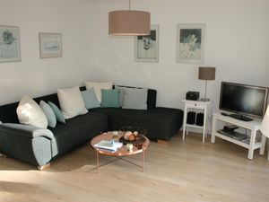 6987945-Ferienwohnung-3-Travemünde-300x225-1