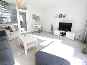 23875686-Ferienwohnung-5-Travemünde-300x225-1