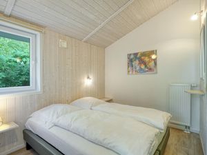 23722213-Ferienwohnung-4-Travemünde-300x225-2