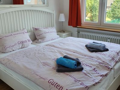 Schlafzimmer 2