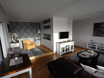 Wohnzimmer 1/8