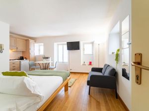 24028739-Ferienwohnung-2-Tremezzina-300x225-2