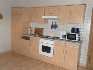 19340586-Ferienwohnung-4-Trendelburg-300x225-4