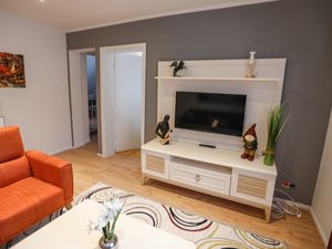 23336244-Ferienwohnung-2-Triberg-300x225-2