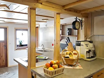 KITCHEN, INSIDE