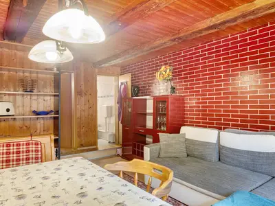 Photo, INSIDE, OUTSIDE