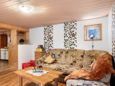 Photo, INSIDE, OUTSIDE