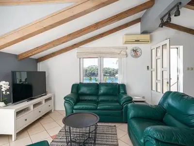 Ferienwohnung für 8 Personen in Tribunj 9/10