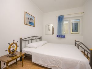 Ferienwohnung für 4 Personen (45 m²) in Tribunj