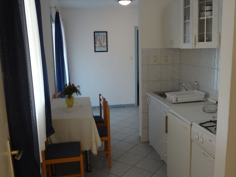 23931404-Ferienwohnung-5-Tribunj-800x600-2