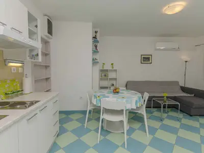 Ferienwohnung für 4 Personen (40 m²) in Tribunj 3/10
