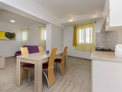 Ferienwohnung für 4 Personen (65 m²) in Tribunj 3/10